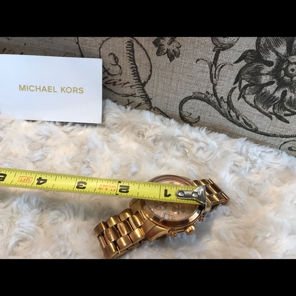 Authentic Michael Kors Watch MK- 5128 - Picture 6 of 8